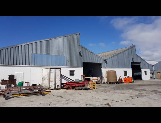 1,116M² FACTORY TO LET IN BLACKHEATH INDUSTRIAL